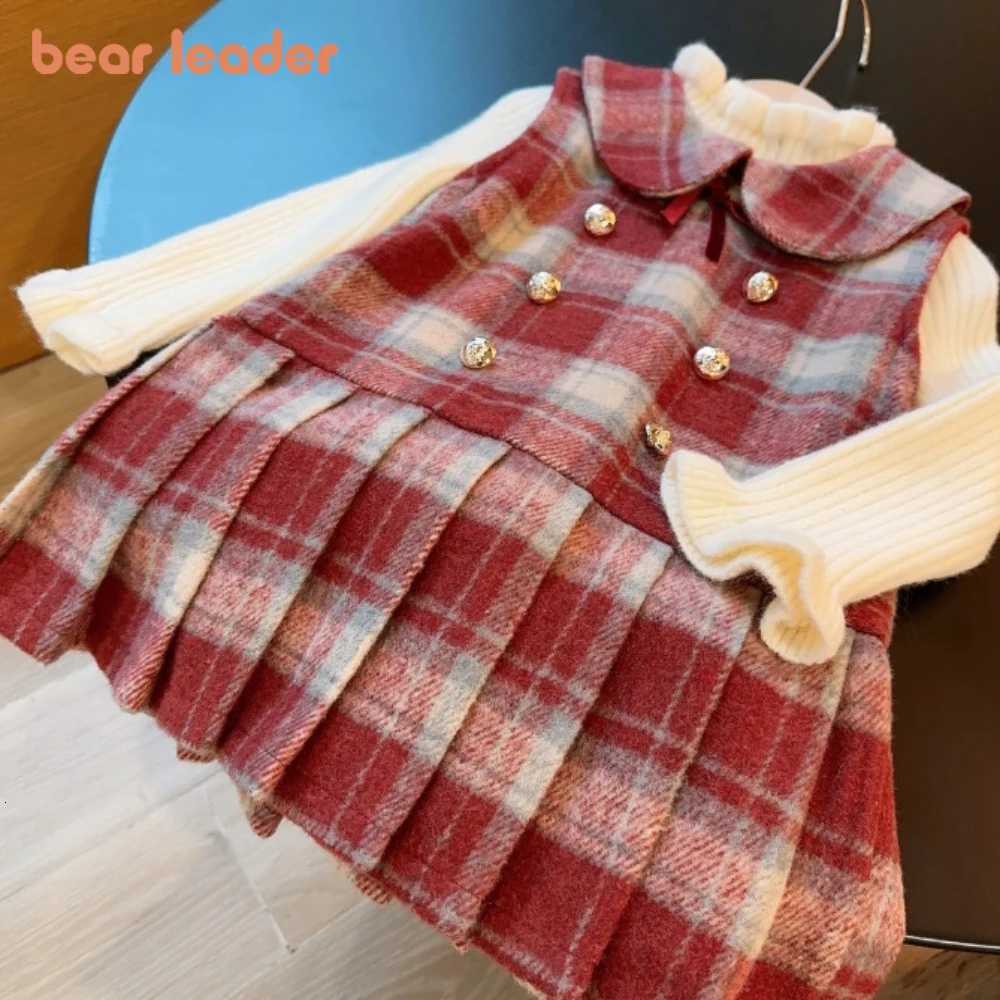 Bear Leader Red Checkered Printed Girls Clothes Warm Autumn Winter Sleeveless DressLong Sleeved Top New Years Childrens Sets Y251105