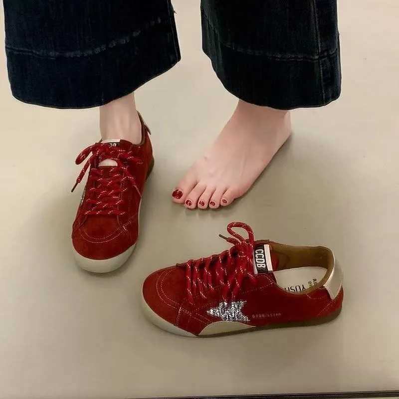 Low-Top Casual Sport Shoes Spring Autumn Wens New Style Star Lace Up Thick Soled Board Shoes Versatile Flats Wen Shoes Y251105