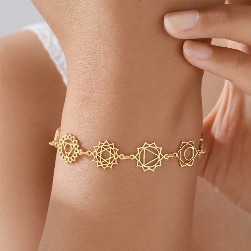 7 Chakra Yoga Balance Charm Women Stainless Steel Gold Color Hands Spiritual Jewelry Birthday Gift C251105