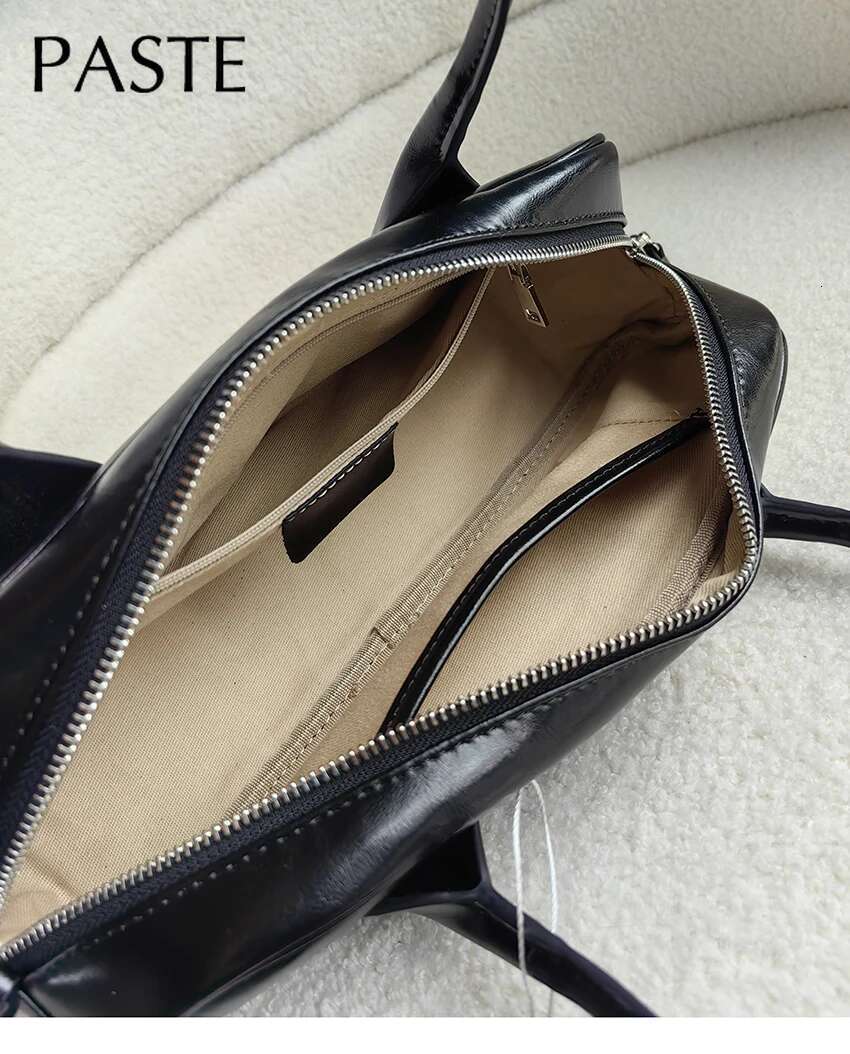 Ins Popular Long Handle Design Bowg Boston Tote White Sier Color Women Armpit Shoulder Bag Cow Leather Handbag