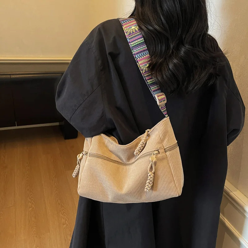 Fashion Corduroy Shoulder Bag Large Capacity Crossbody Bag for Women Students Versatile and Large Capacity Storage Bags 251104