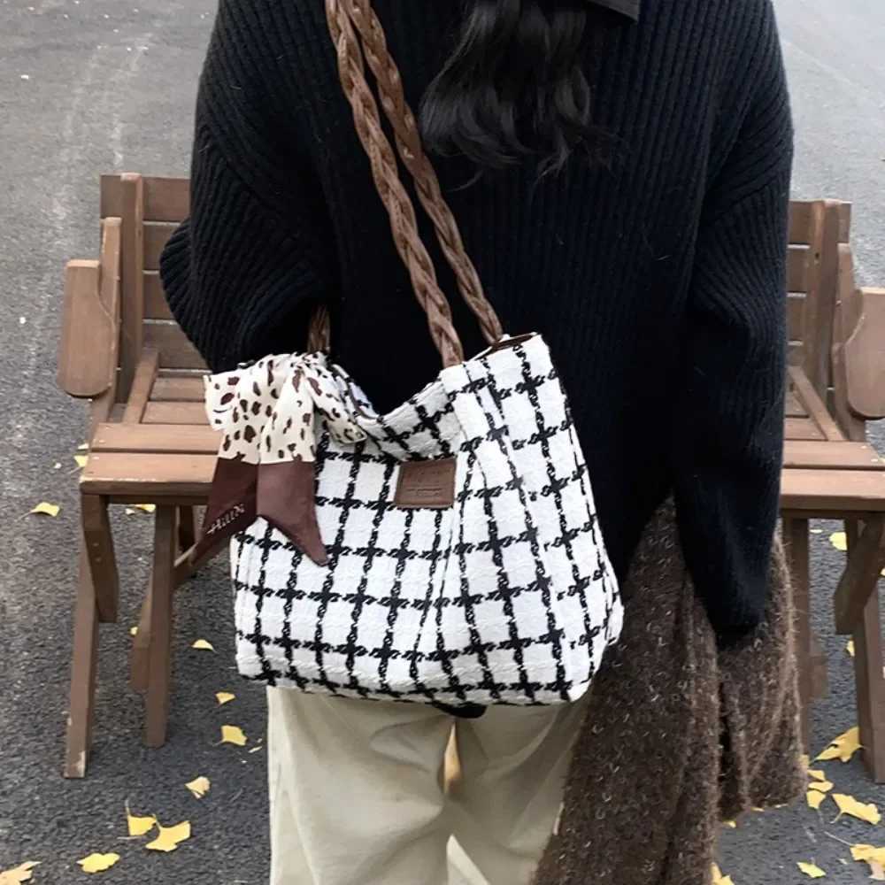 New Popular Shoulder Bag Large Capacity Temperament Handbag Tote Bag Women Z251104