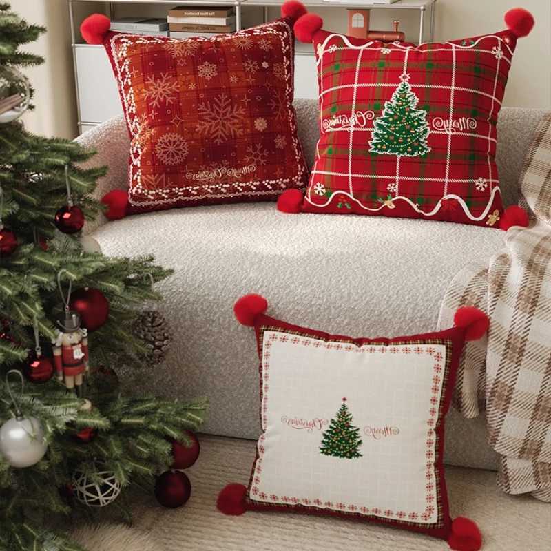2-Pack Christmas Cushion Cover Square Double Sided Print Pillow Covers Velvet Pillow Cases with Big Pom Poms Festive Home Decor Y251105