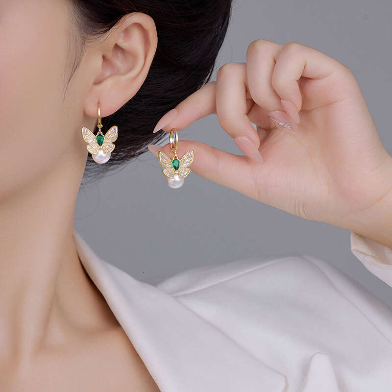 French Fashion Light Luxury Retro Micro Inlaid Zircon Butterfly Pearl Internet Celebrity Personality Versatile High-end Earrings for Women