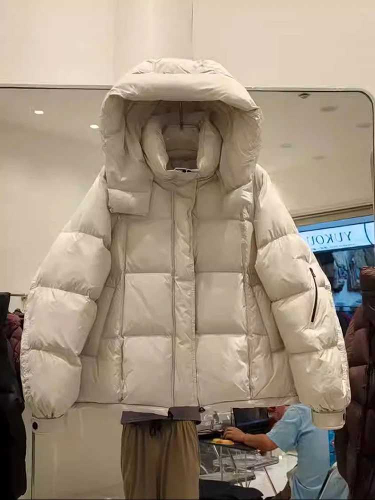 Winter Hooded Loose Short Parker Down Jacket Female Zipper Pocket Fluffy Thicken Outwears Women White Duck Down Puff Warm JacketT251105