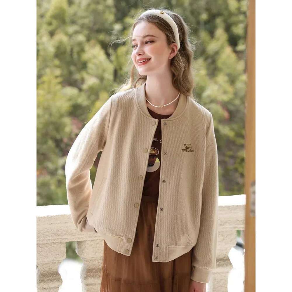 Short Coat For Women French Embroidery Bear Winter Outerwear New Baseball Leisure Cotton Clothes