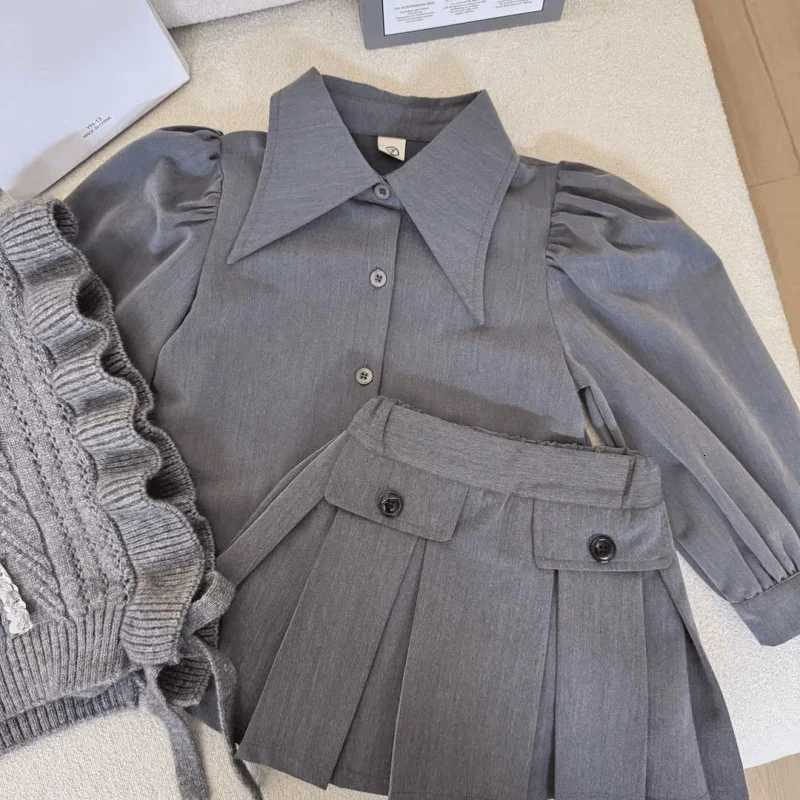 2025Girls Spring and Autumn New Western Style Knitted Vest Shirt Pleated Skirt College Style Three-Piece Set Y251105