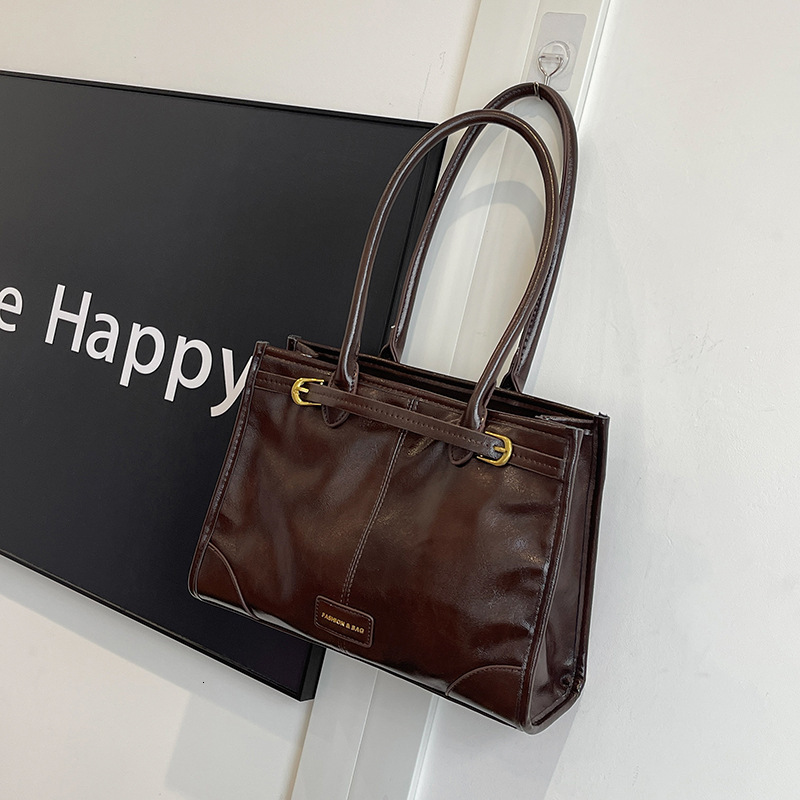 2025S new model designer Large capacity tote for women autumn winter new soft leather armpit bag textured and stylish shoulder bag totebag