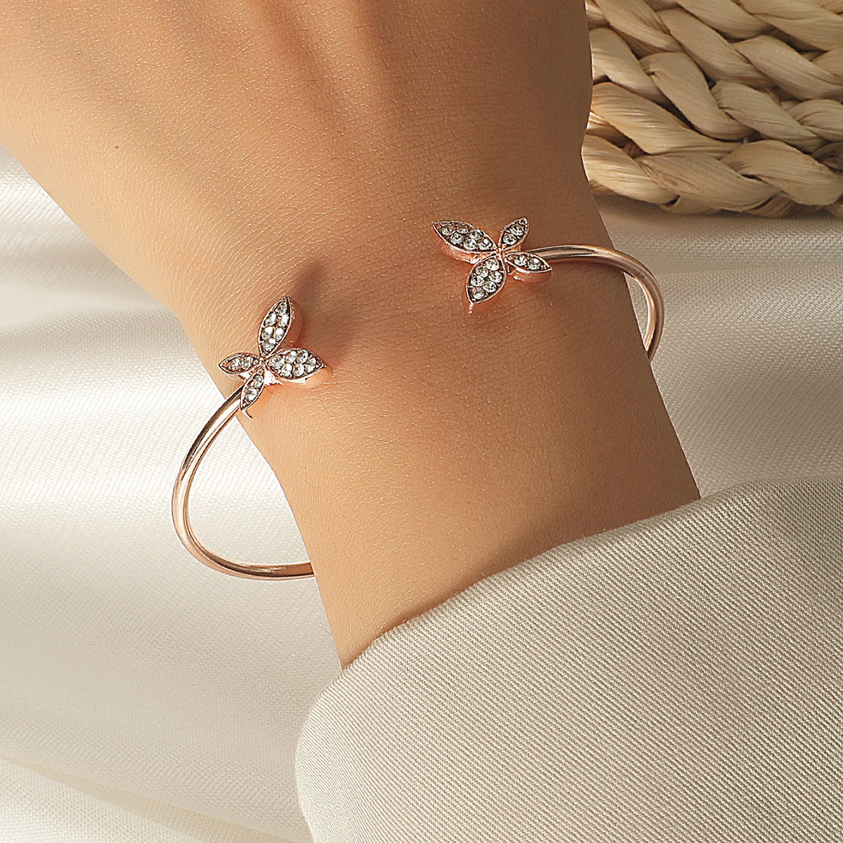 Open INS Style Korean Version Rhinestone Butterfly Bracelet Fresh Simple Adjustable Jewelry Accessories