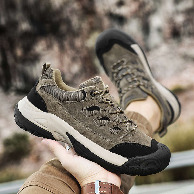 Large solid color low cut sports fashionable lace up casual thick soled hiking shoes, anti slip outdoor men's shoes