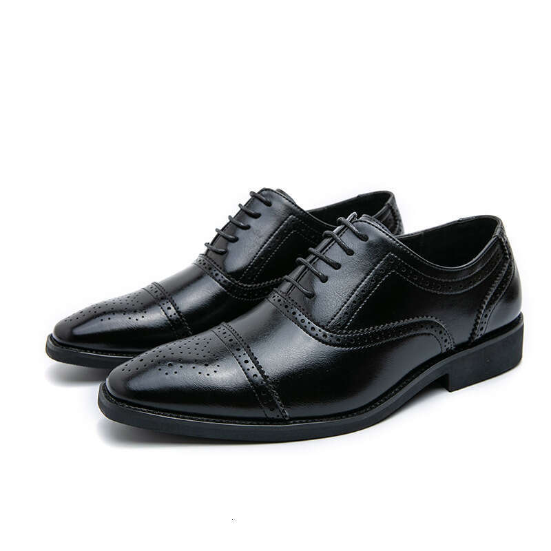 Men's oversized new fashionable men's block carved shoes, trendy British style leather shoes