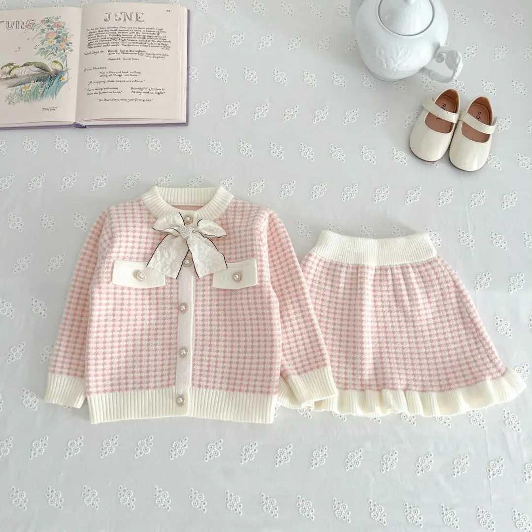 2025 Autumn/Winter New Childrens Sweater Sets Girls Big Bow Style Elegant Knitted CardiganShort Skirt Baby Clothes Set 2pcs Y251105
