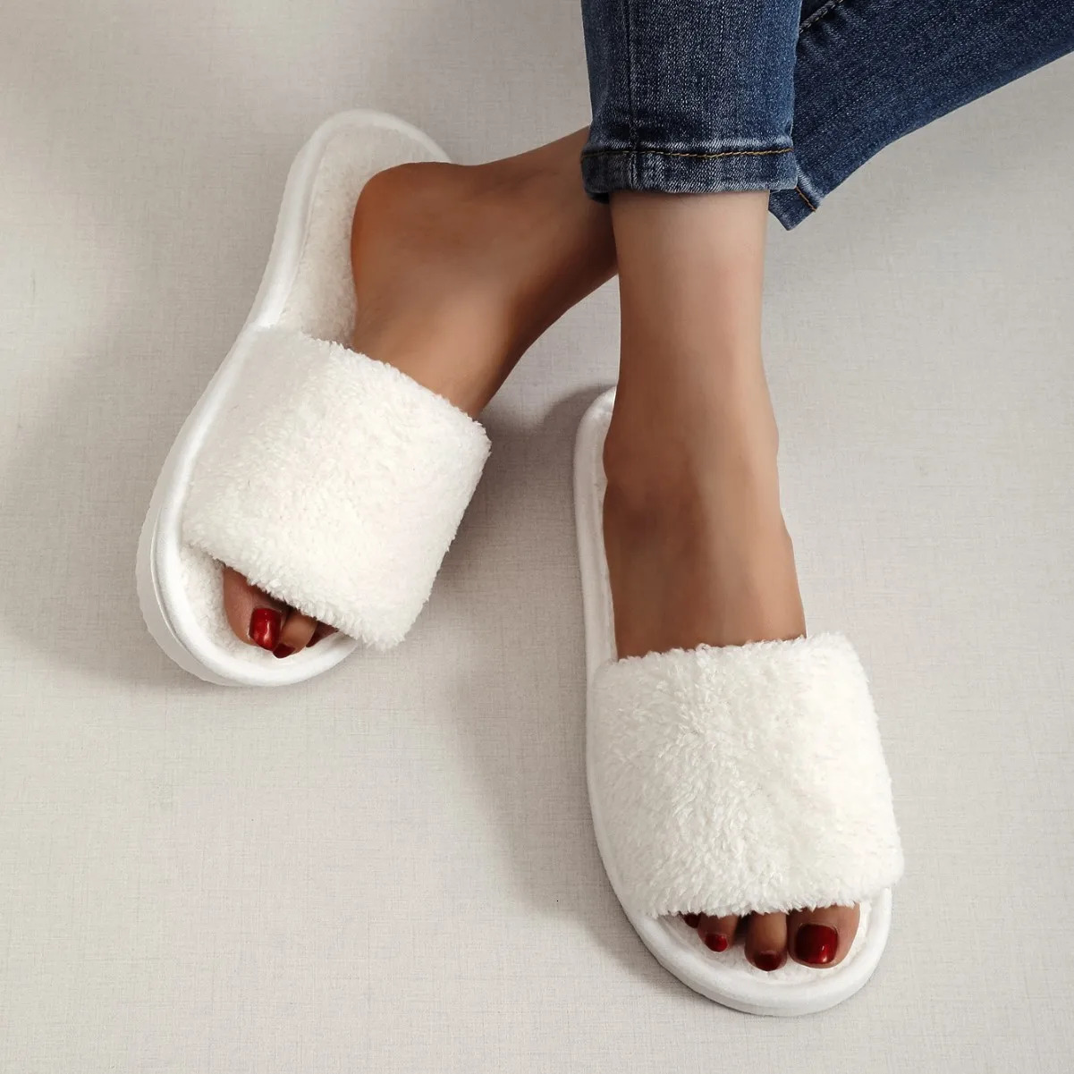 Four Seasons Womens Home Slippers Opening White Fur Slides Warm Plush Sandals Female Comfortable Lightweight Flat Shoes 251031