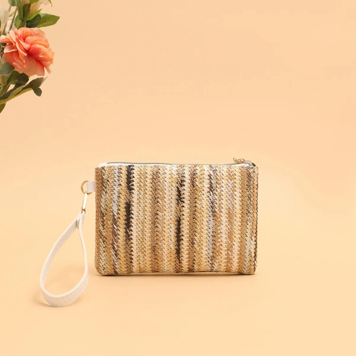 Beach Fashion Rainbow Woven Bag Womens Season Clutch Bag Changes Small Bag Fresh Foreign Style Womens Bag 250402