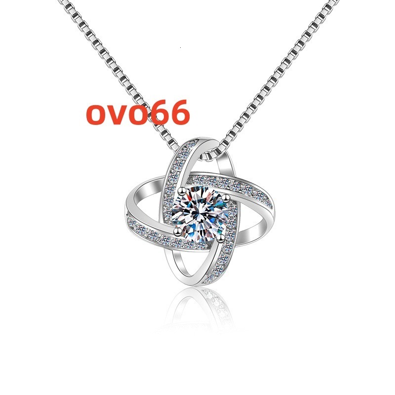 Fine Jewel Selling Elegant VVs1 05Ct Diamond VVs1 Moissanite S925 Sterling Silver Pendant Chain Necklace Womens Jewelry
