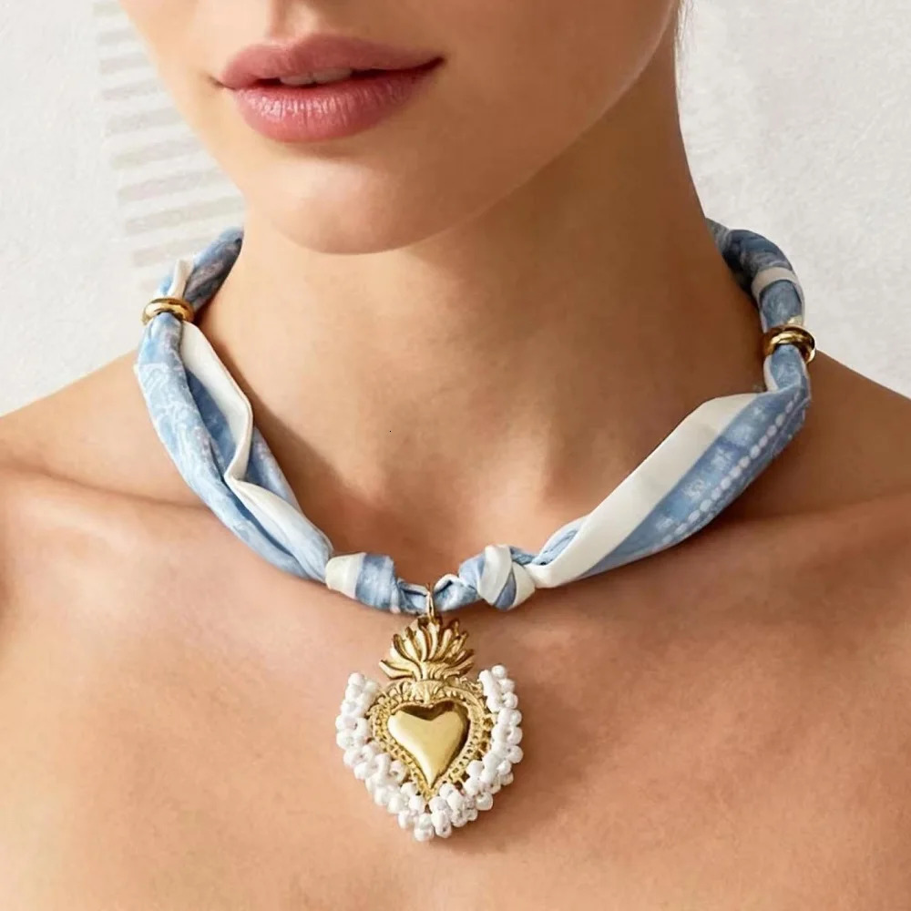 Sweet Soft scarf Necklace with colorful Beaded Stainless Steel Heart Pendant Boho Jewelry 251031