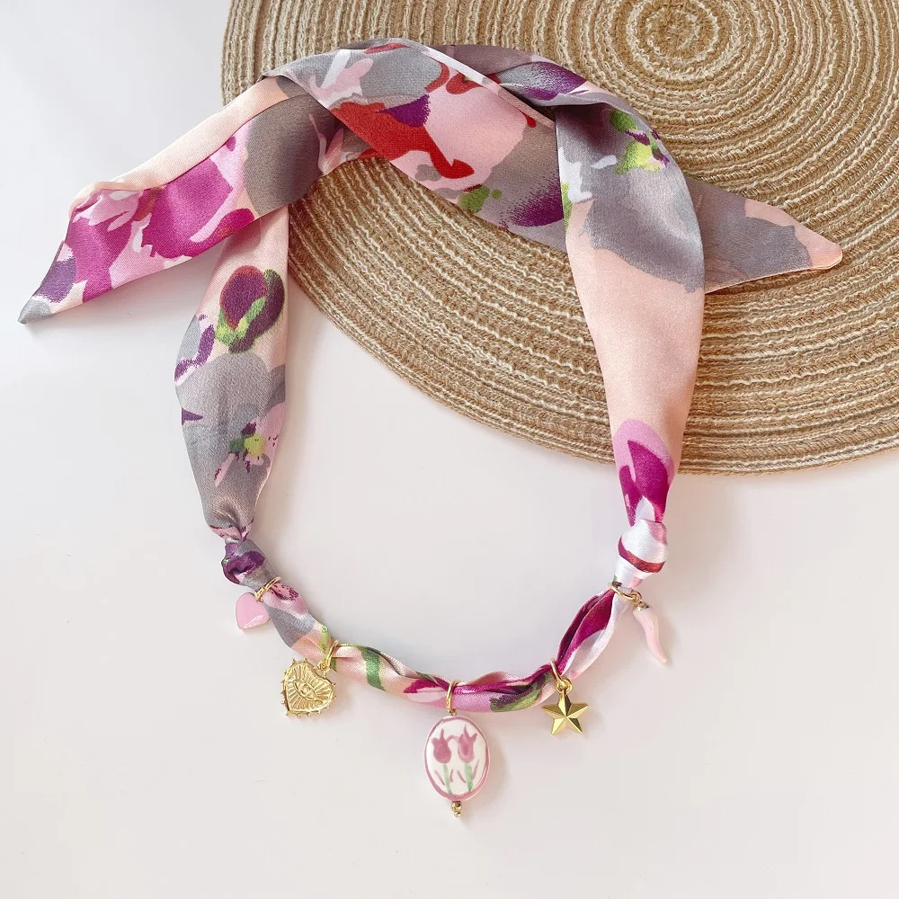 Boho Scarf Necklace Adjuatable Bandana Choker with Tulips Hearts Peppers Stars Enamel Pendants 251031