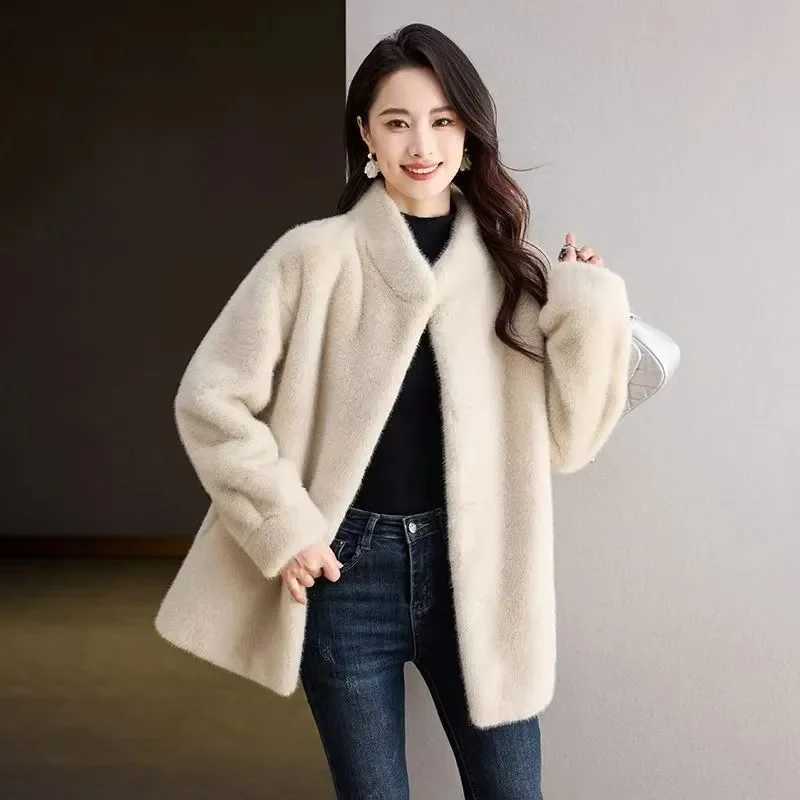 Designer woolen coat Environmental Protection Mink Velvet Coat Women New Fur Jacket Winter 2025 Thicken Fur Coat Long Fashion Collar Outwear FemaleY25