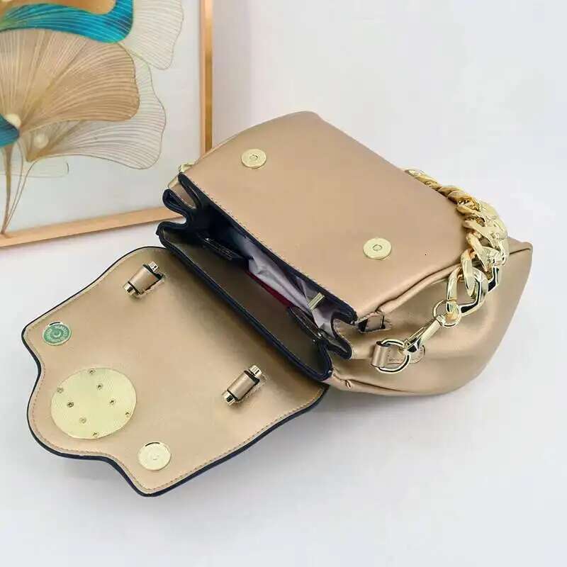 VM FASHION KISS Handbag Elegant Women's Bags 2025 Trends Design PU Shoulder Crossbody Bag Acrylic Chain Decorate