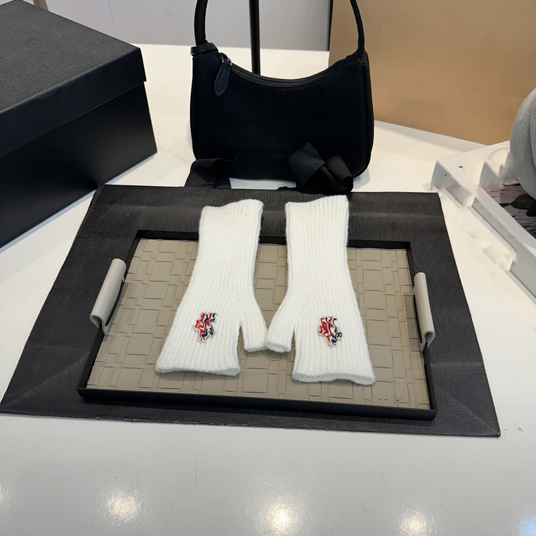 Fashion Gloves Desi… - image