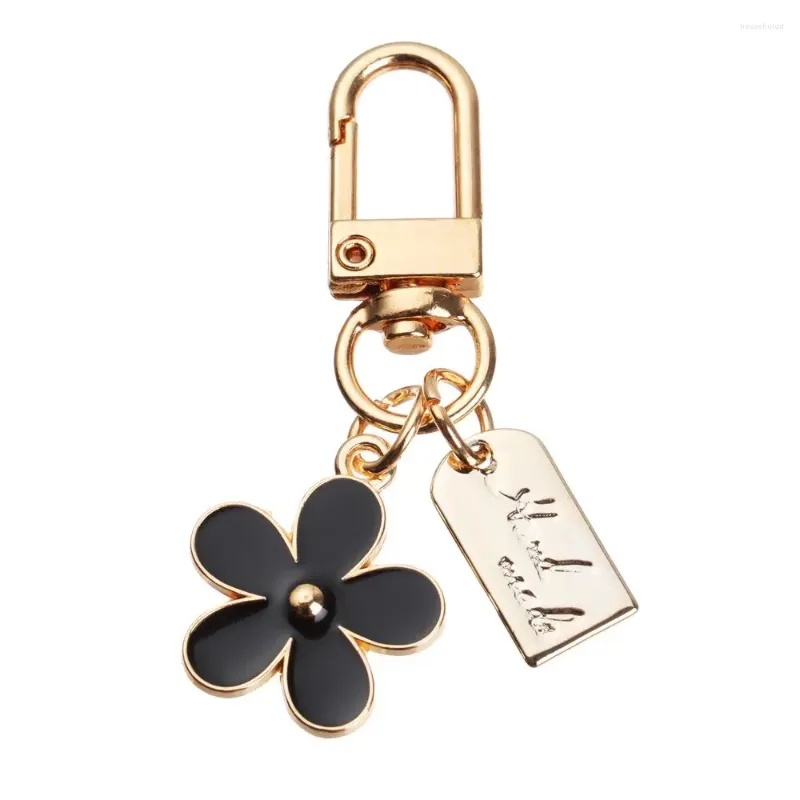 Daisy-Inspired Keychain for Bags and Cars Cute Flower Charms Ideal for Ladies' Gifts