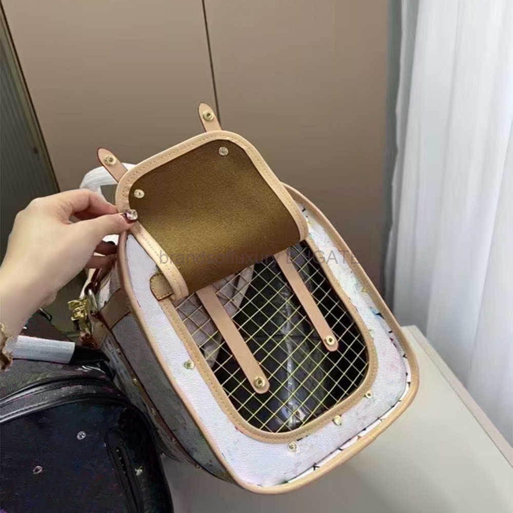 Trendy dog carrying bag air cargo box pet outdoor bag colorful letter style dog bag French Dou Marzistedi