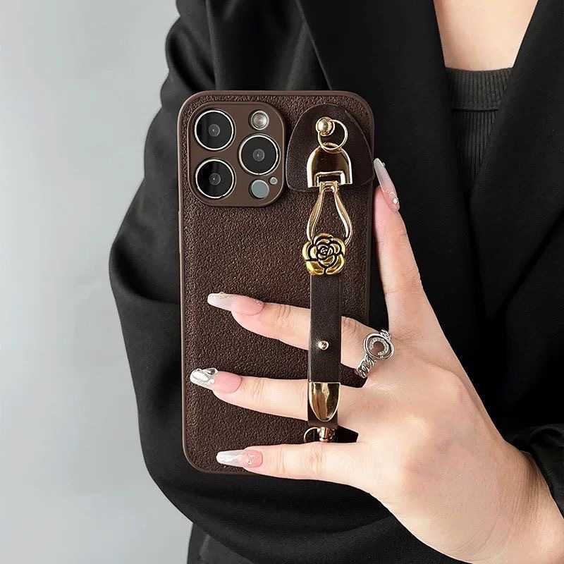 Melard Camellia Wristband Compatible with 16 Phone Case for Women 15 Pro Max/14 Pro Soft 13 iPhone 12 J251202