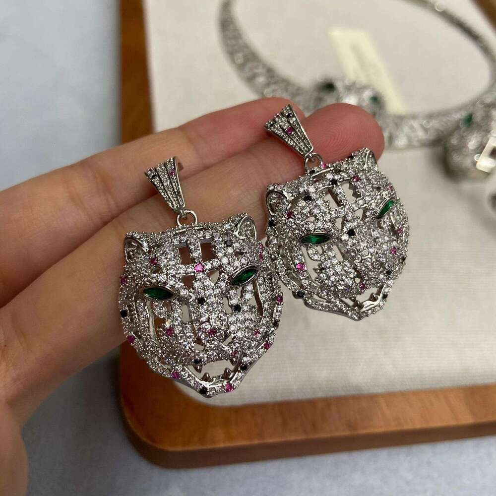 Leopard Cross-Border Hot-Selling New Jewelry Set Necklaces Exquisite Fashion Personality Copper Inlaid Zircon High-End Bracelets Earrings Necklace