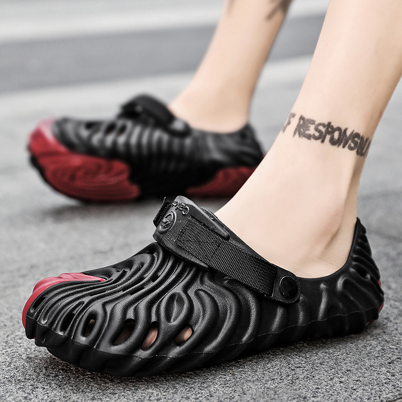 2025S Designer Men S Slippers Summer Men S Sandals With Breathable Toe Caps And Perforated Casual Beach Shoes For Couples Hollowed Out Anti Slip Outdo