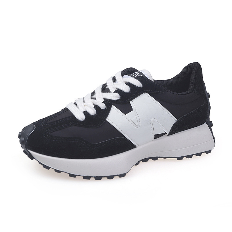 designer shoes 2025 new Women's dad shoes style for spring and autumn showing small feet retro tourism and leisure sports shoes