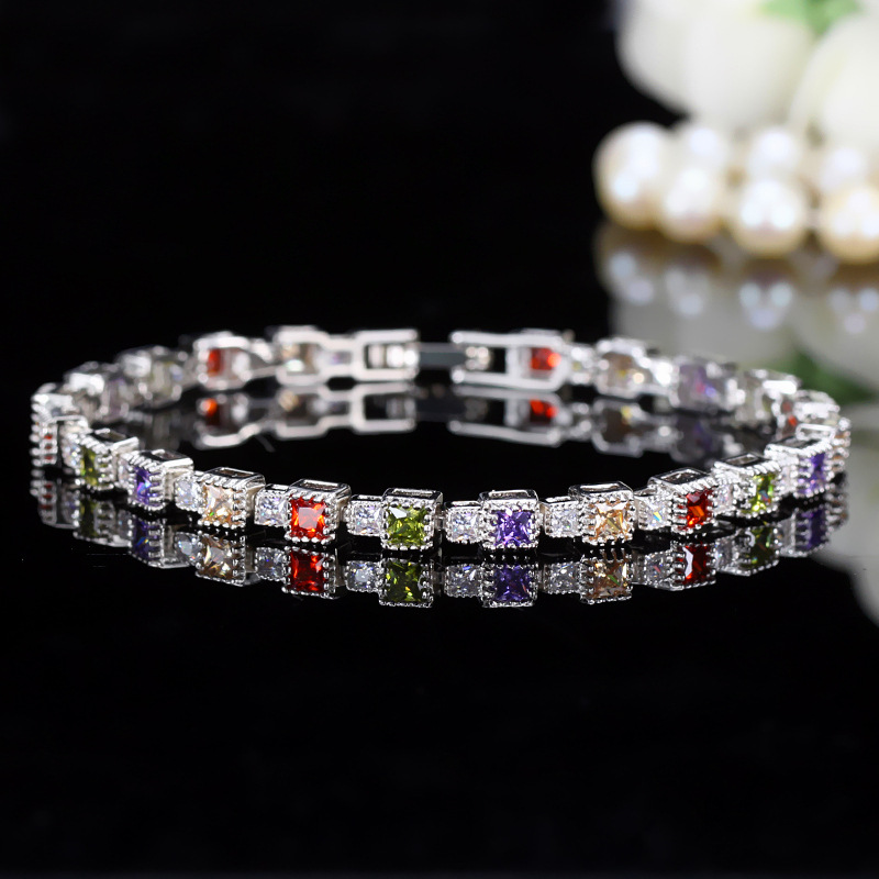 Choucong Brand Wedding Bracelets Luxury Jewelry 18K White Gold Fill Crystal Zircon CZ Diamond Elegant Party Women Bridal Bangle For Mother Day Gift
