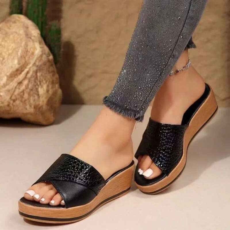 2025 New Ma Po Heel Sandals With No Print Thick Bottomdesigner Summer Shoes Slope Heel Shoeswomen's Slippers Trendy Sandals