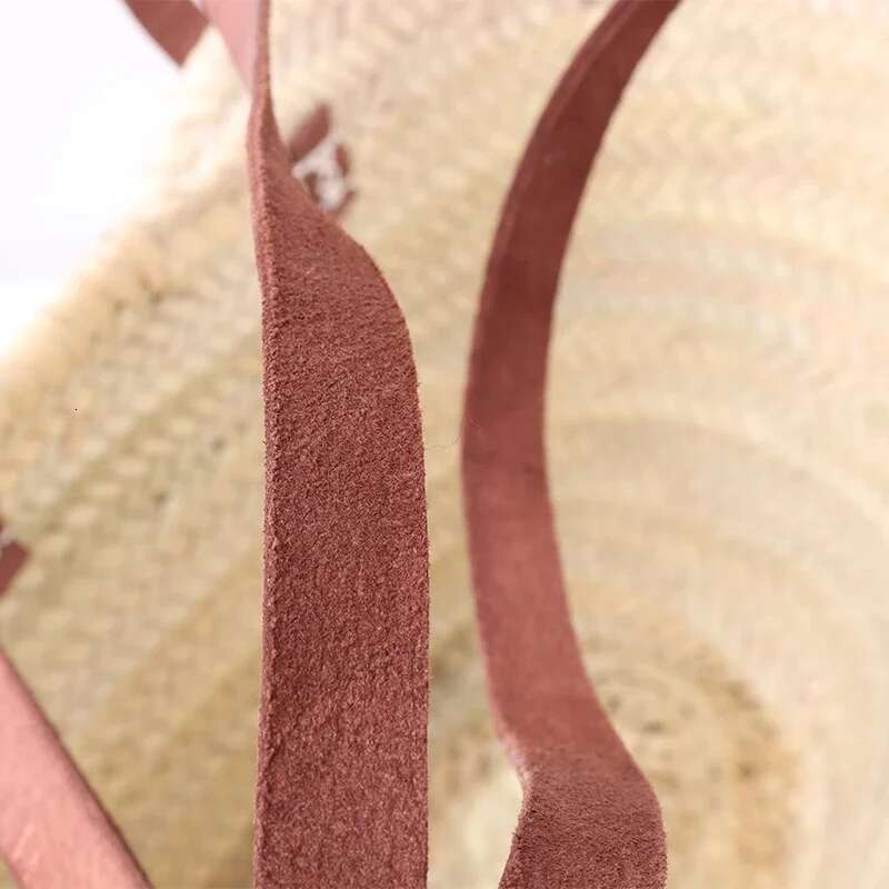 2025 Beach French Style Straw Bags for Women Raffia Handbag Holiday Basket Ins Hand Bag Top Quality Woven Purse Carrycot