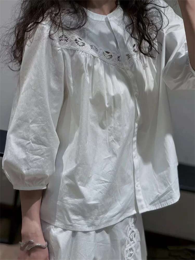 2025 Spring/summer New Sweet Hollow Embroidered Round Neck Cotton Seven Sleeve Shirt Top
