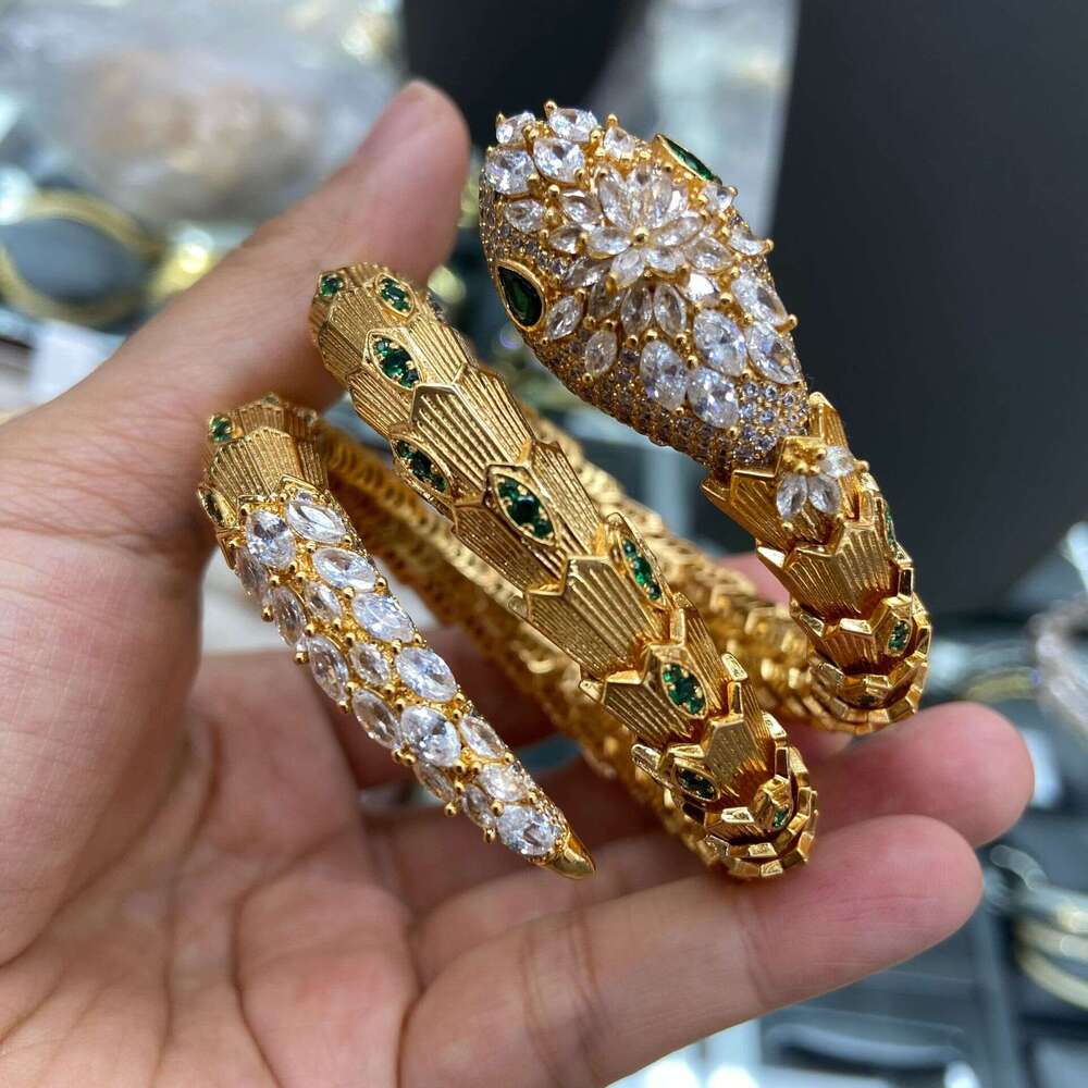 WRAN New Five-Piece Snake Necklaces Bracelet Earrings Set for Women High-End Luxury Style