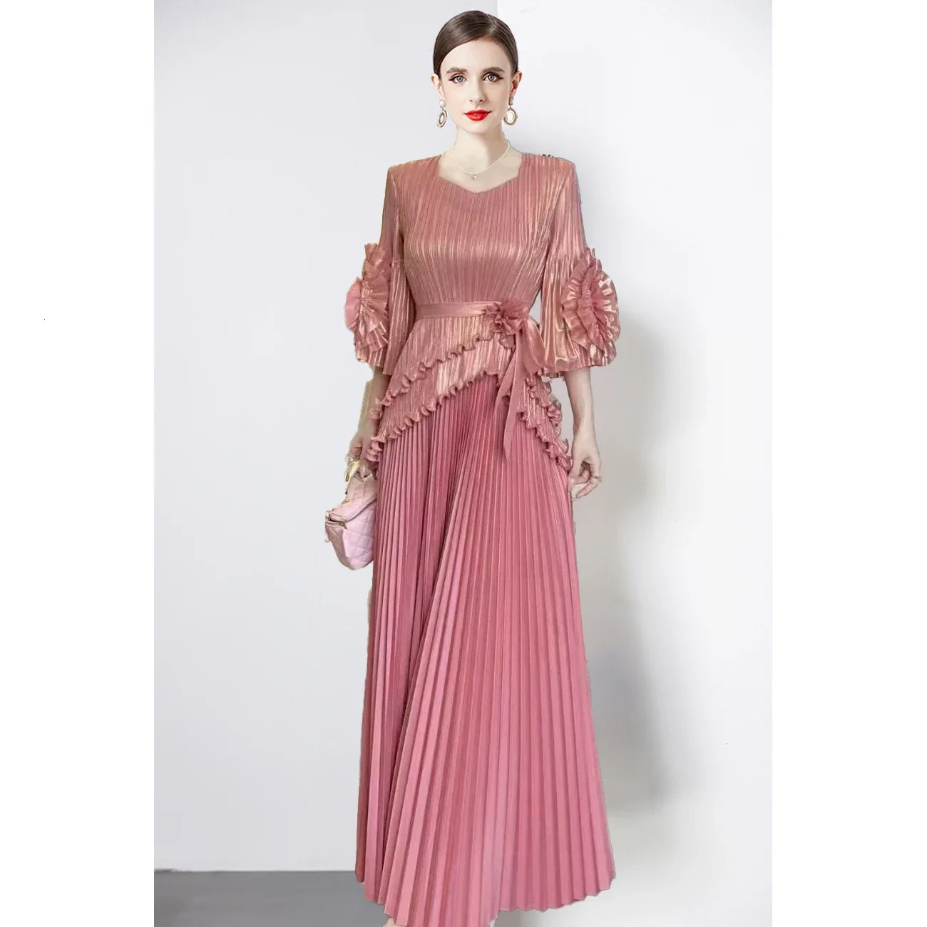 Spring and autumn elegant twopiece gold foil floral tie top high waisted pleated skiing set party dress 250403