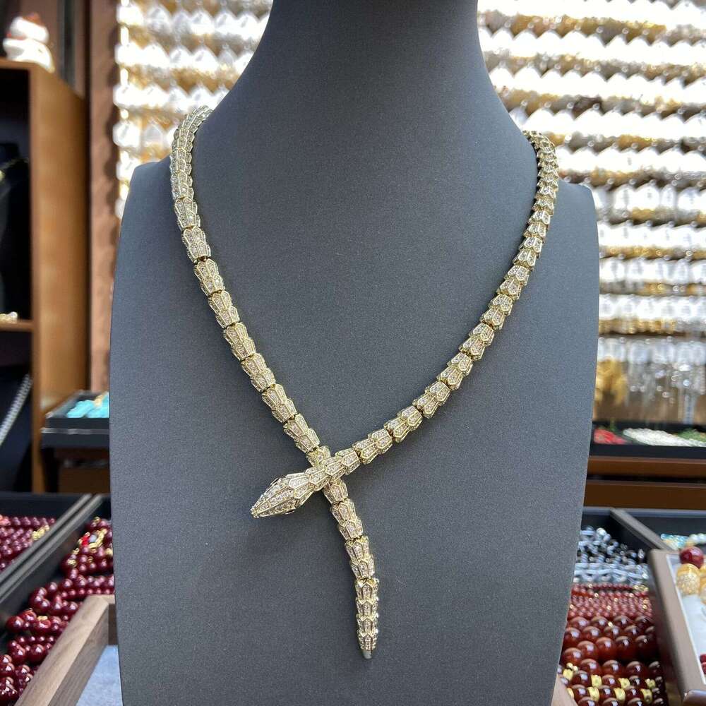 Luxurious Full Diamond Tail Snake Bone Necklaces Gold-Plated Collarbone Chain Ultra Shiny Choker Light Luxury High-End Accessory