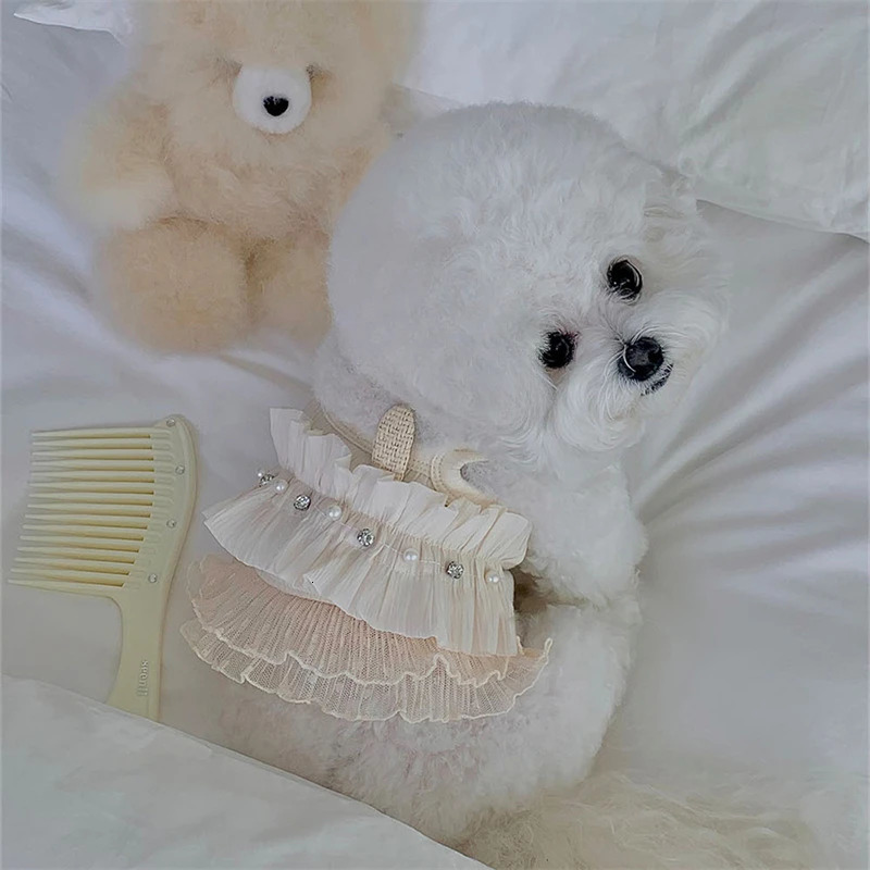 Pet Lace Vest for Spring and Summer Cat Pleated Mesh Princess Dress Wedding Dress Cute Bow Headpiece Dog Shirt Puppy Clothes 250402