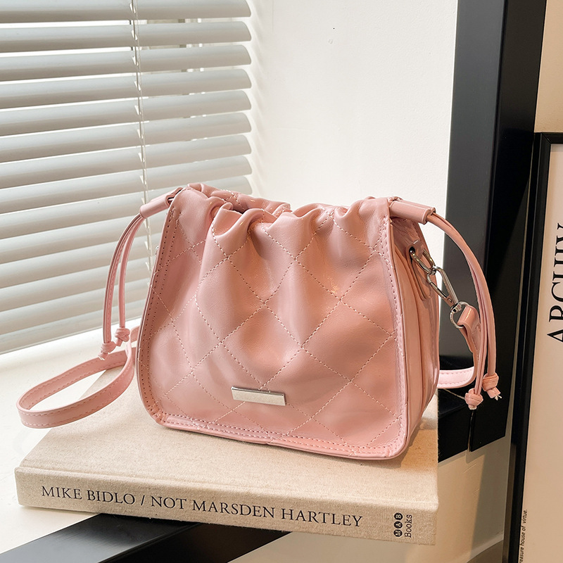 2025S Designer Women S Bag Summer New Women S Diamond Grid Embroidery Thread Drawstring Versatile Bucket With Niche Design Single Shoulder Crossbody B
