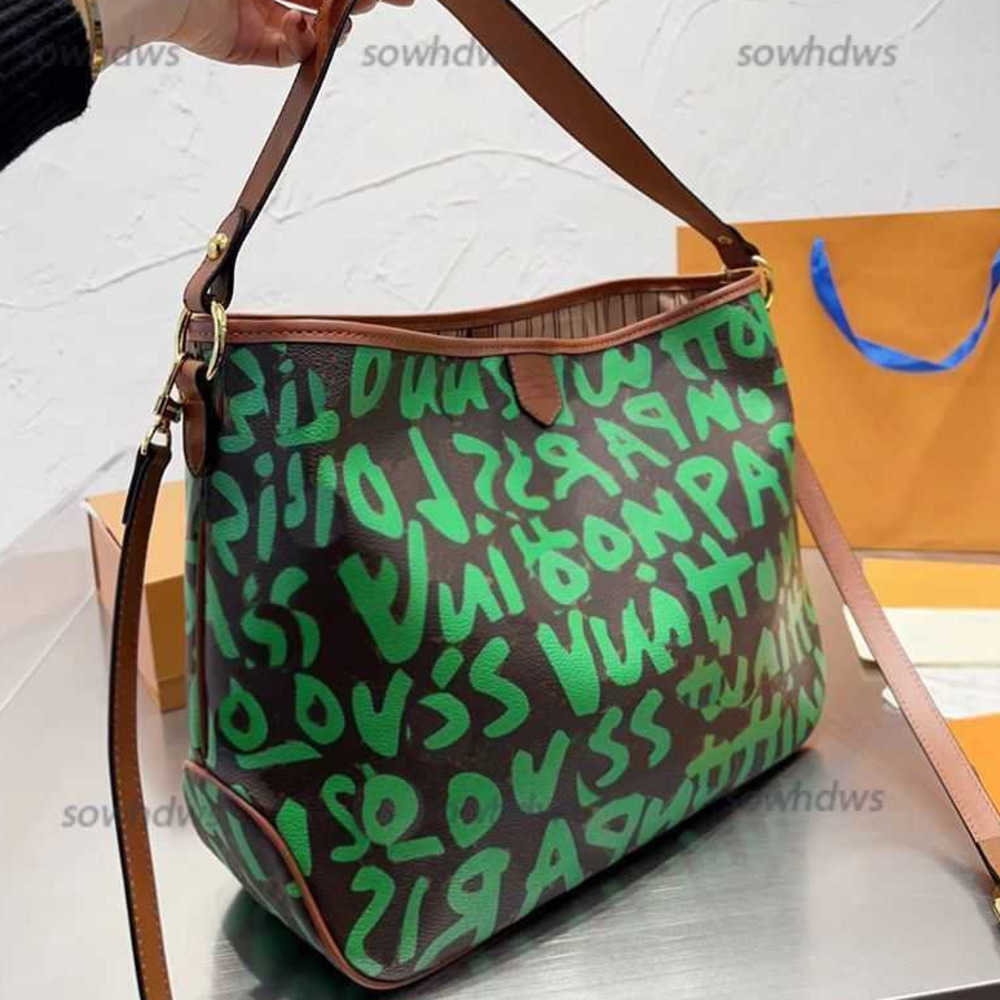 2025 Womens Graffiti Tote Bags Shoulder Designer Bag Fashion Canvas Ladies Leather Strap Crossbody Bag Green White Handbag Purse High Quality travel bags