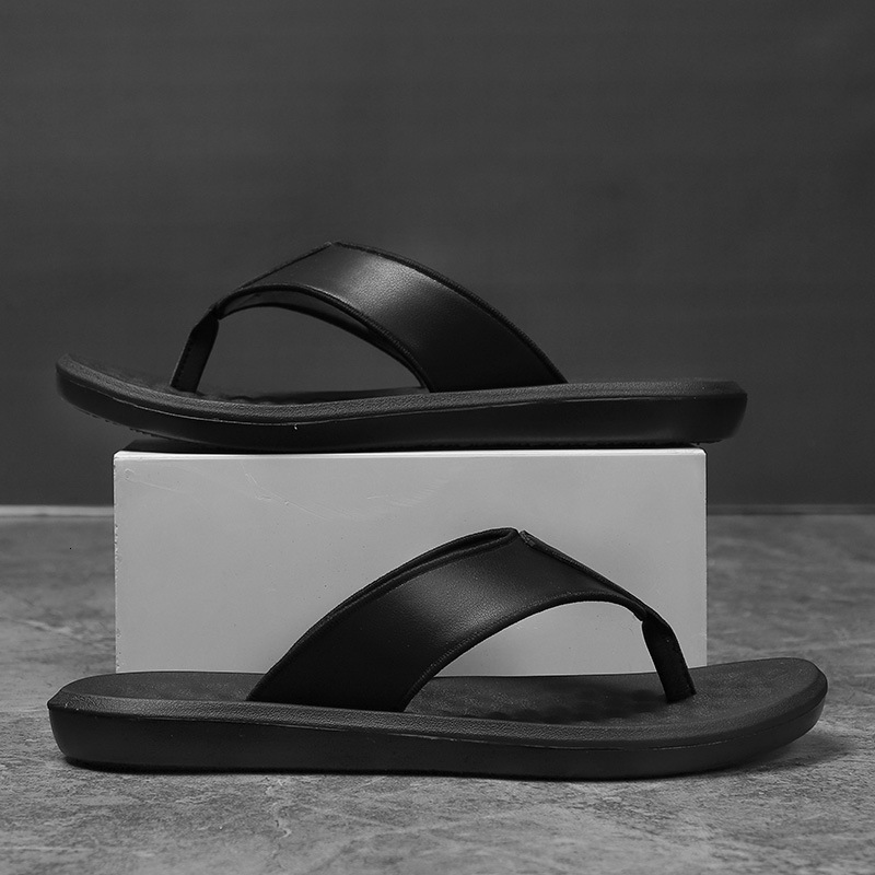 2025S Designer Men S Slippers Flip Flops Men S Light Luxury Internet Celebrity Physical Store Counter Version High Quality Clip On Slippers For Men
