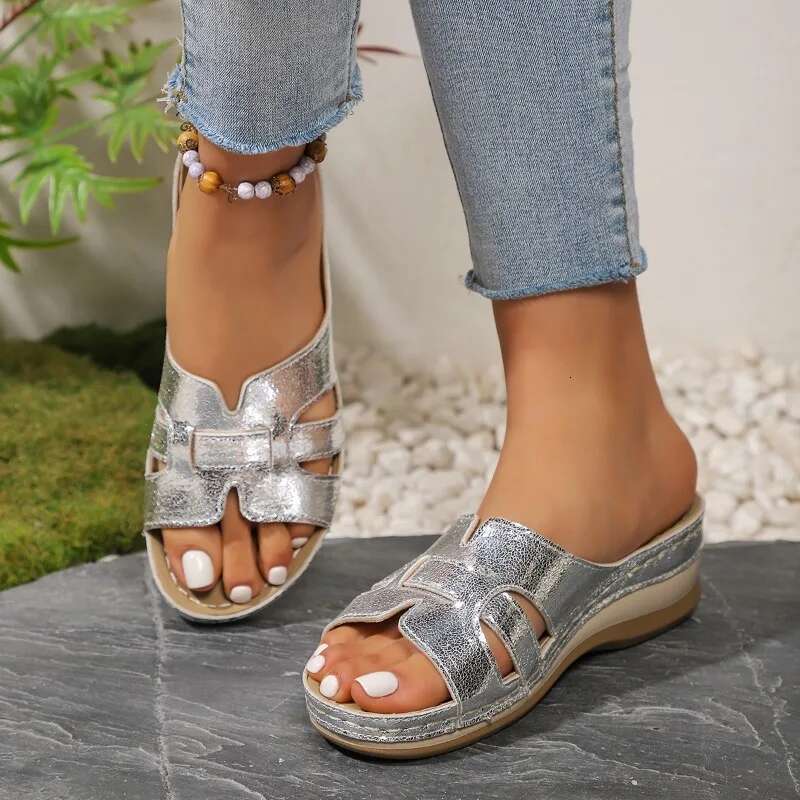 2025 summer new women's sandals with exposed toes retro designer fashion wedge heel casual flat shoes anti slip thick sole