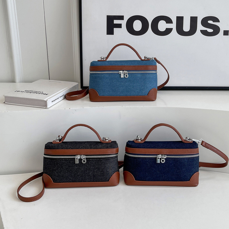 2025S Designer Women S Bag Color Blocking Box Summer High End Texture Simple Envelope Versatile Hand Held Shoulder Bag For Women