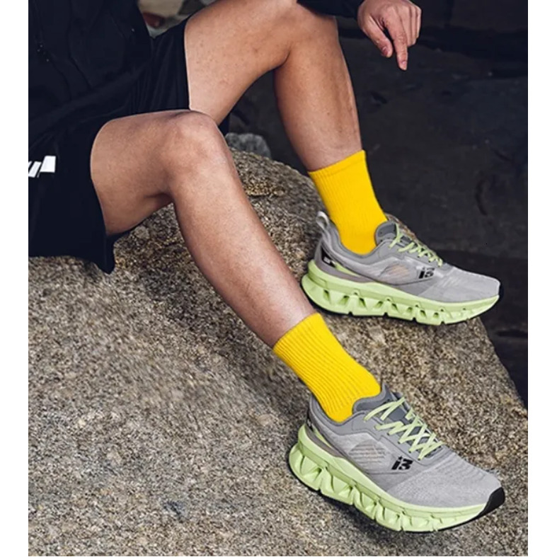 Men's Sports Shoes Spring Summer Breathable Hiking Running Shoes Thick Sole Height Increasing Shock Absorption Lightweight Soft Sole Shoes Men 