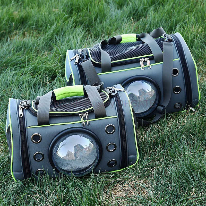 New Handheld Multi functional Car Pet Bag with Large Capacity Space Cabin Leisure Diagonal Crossing Bag and Portable Outing Dog Bag