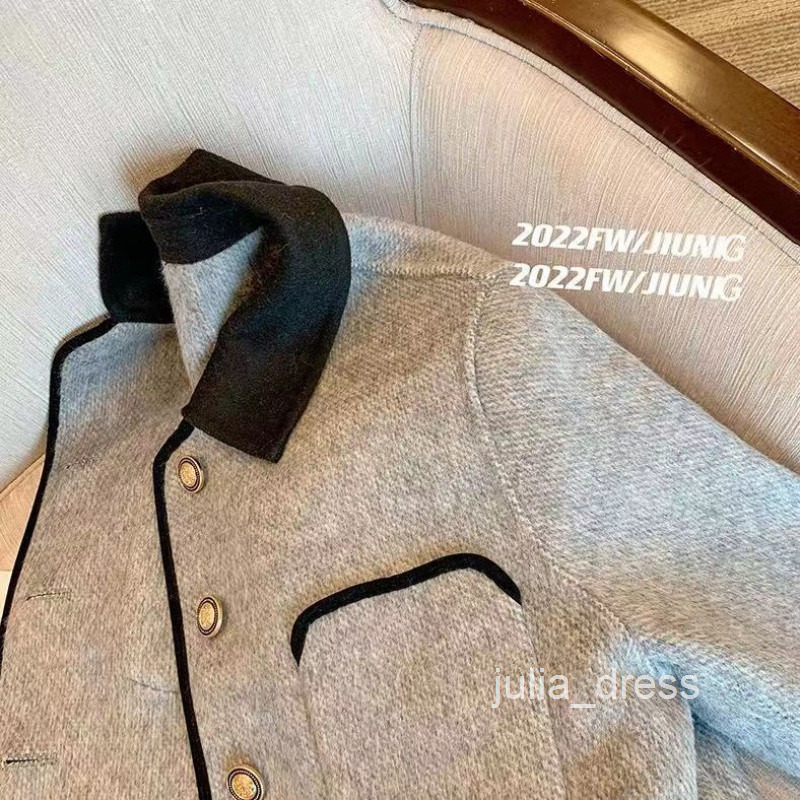 High-end Gray Jacket for Women Spring and Autumn Fashionable Petite Stylish Casual Versatile Turn-down Collar Short Top