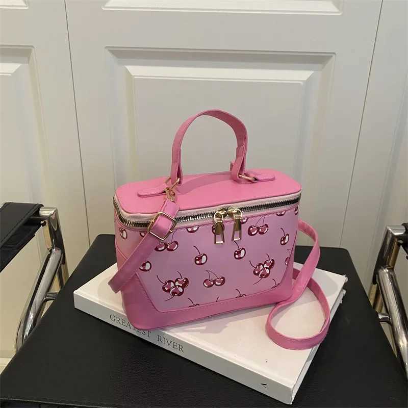 New Fashionable Small Square Handbag Womens Crossbody Bag Storage Box Stylish Niche Product Single Shoulder Slant Carry BagW251106