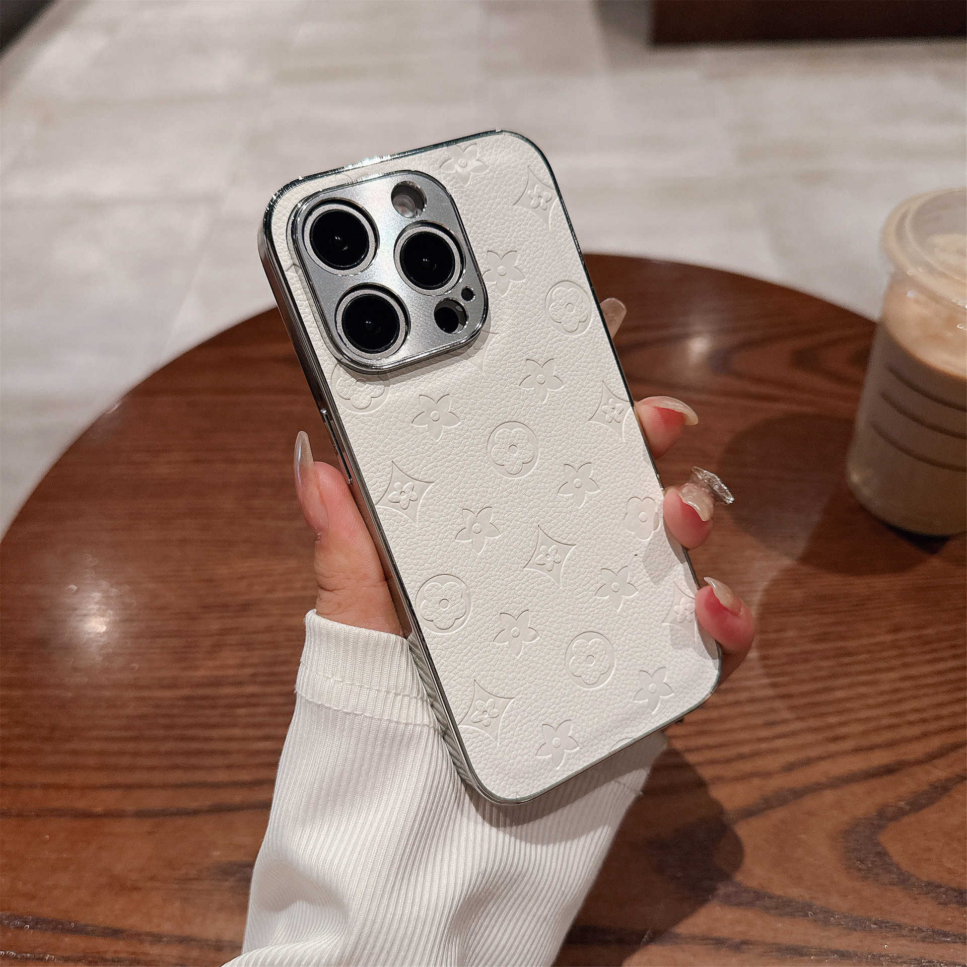 Electroplated Compatible iPhone 17 Case 15 Case Flowing Light Embossed XS Luxury Full Coverage 1314 Protective Case J251202