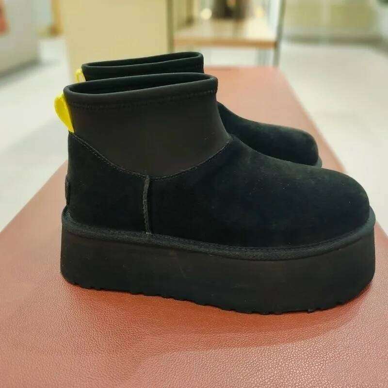 2025 Women's Winter Thick Bottom Heightening Mini Short Fur Leather Snow Boots Round Toe TPR Shoe Heel Other Pattern Solid Color