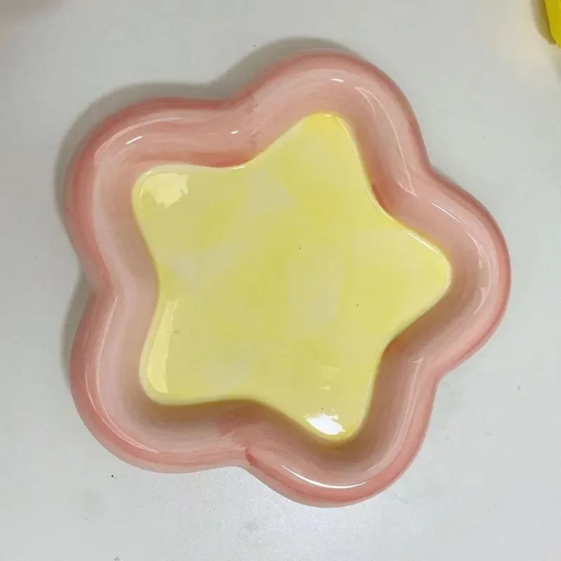 Pet Bowl Cute cartoon pet drinks water bowls ceramic bowls pet food bowls 250403